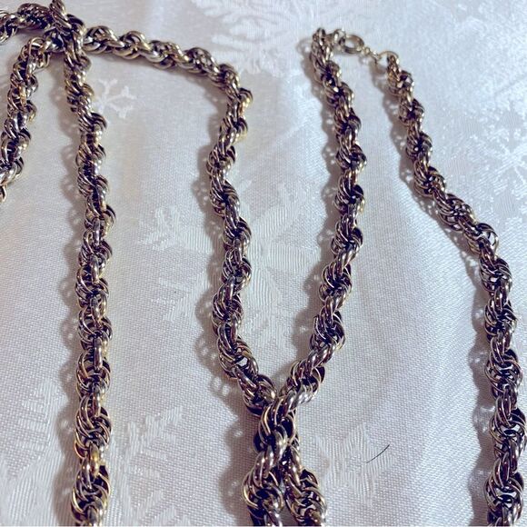 Classic Vintage Rope Chain Necklace 50”Gold Tone Extra Long Heavy Well Made - Picture 4 of 6